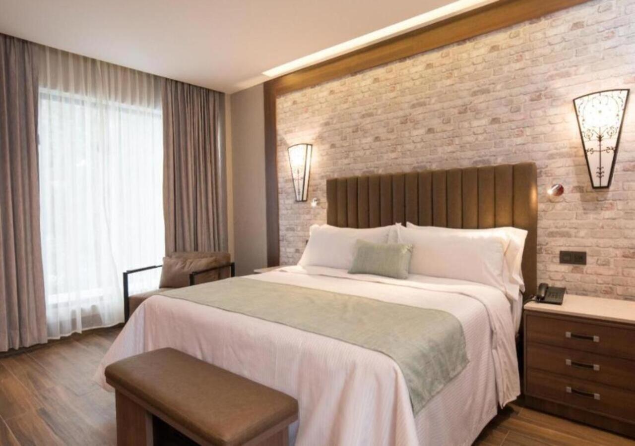 Hotel Ronda Minerva غوادالاجارا المظهر الخارجي الصورة